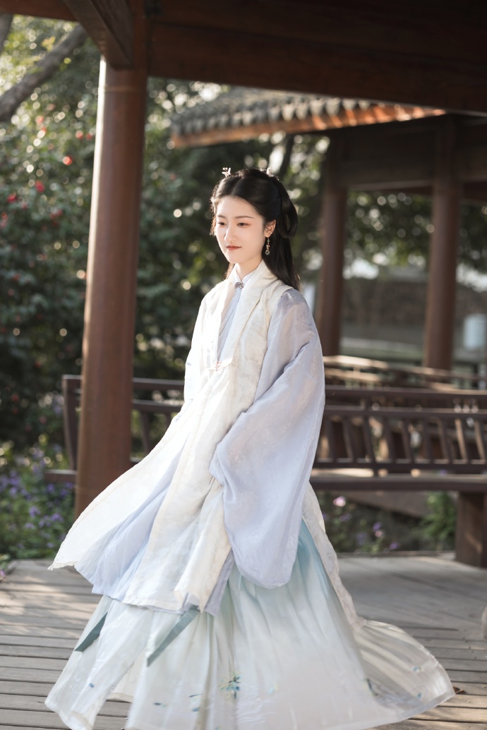 《犯罪现场调查》诞生之谜：一杯酒激发灵感，三天诞生剧本巨作